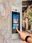 Akuvox - Multi-tenants SIP Touchscreen Intercom R29C with Dual Cameras, QR Code, Card Reader and secure Facial Recognition - Flu
